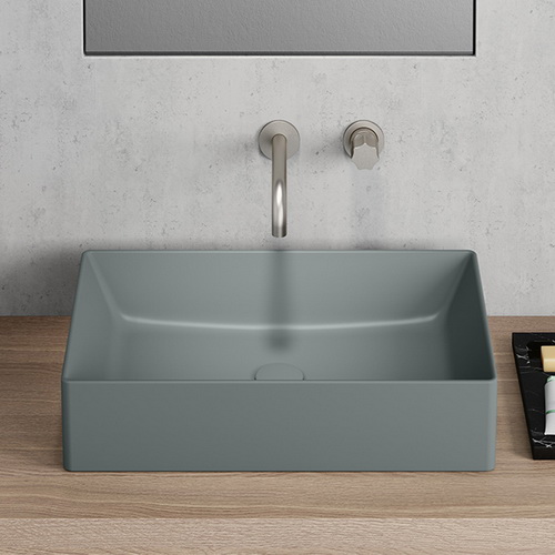 ЧЁТКИЕ ЛИНИИ И ТАКТИЛЬНЫЕ КОНТРАСТЫ