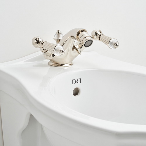 УТОНЧЕННЫЙ КЛАССИЧЕСКИЙ СТИЛЬ