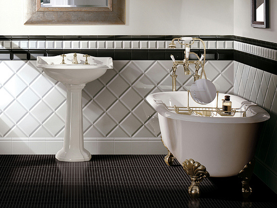 Чугунная ванна Devon&Devon Admiral ножки золото 2MRADMIRALOTDD