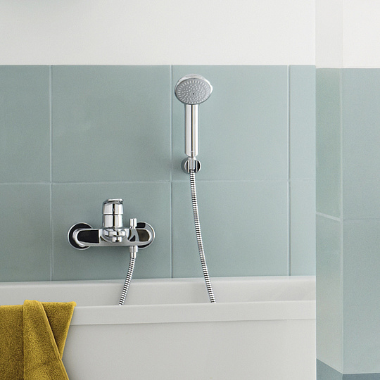 Grohe Europlus II Смеситель для ванны, накладной, с ручным душем, цвет: хром 33547002