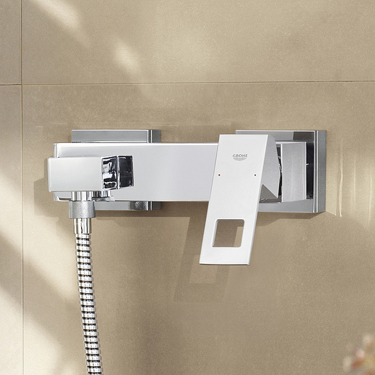 Grohe Eurocube Смеситель для душа накладной, с выходом для шланга, цвет: хром 23145000