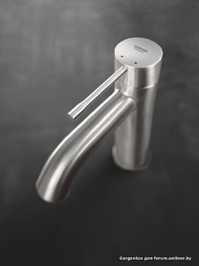 Grohe Essence New Смеситель для раковины, без д/к, длина излива 11,6 см, цвет: матовый никель 23590EN1