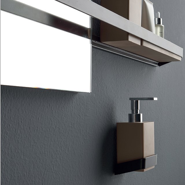 Bertocci Fly Дозатор для жидкого мыла настольный, композитная колба, цвет: хром 149 1528 0300