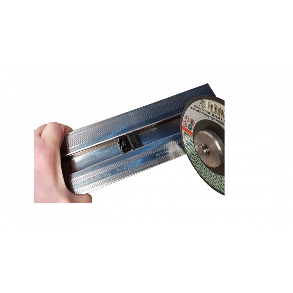 Berges Super Slim Желоб для водостока 83х22h, цвет матовый хром 090054