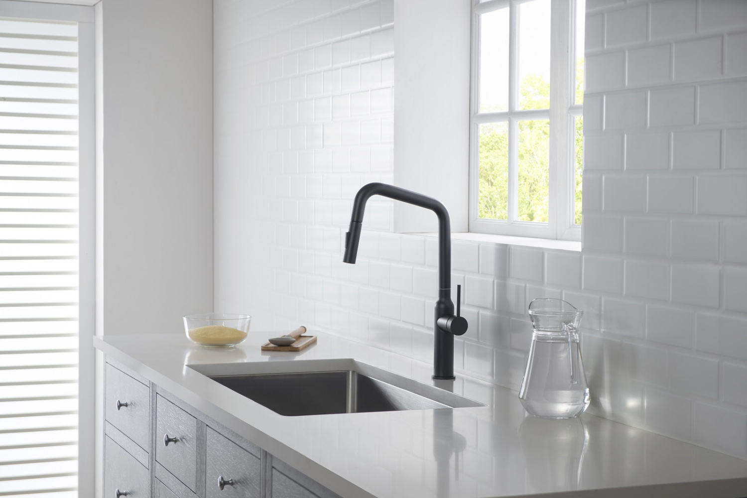 Timo Saona Смеситель для кухни однорычажный, цвет: черный матовый 2386/03FL