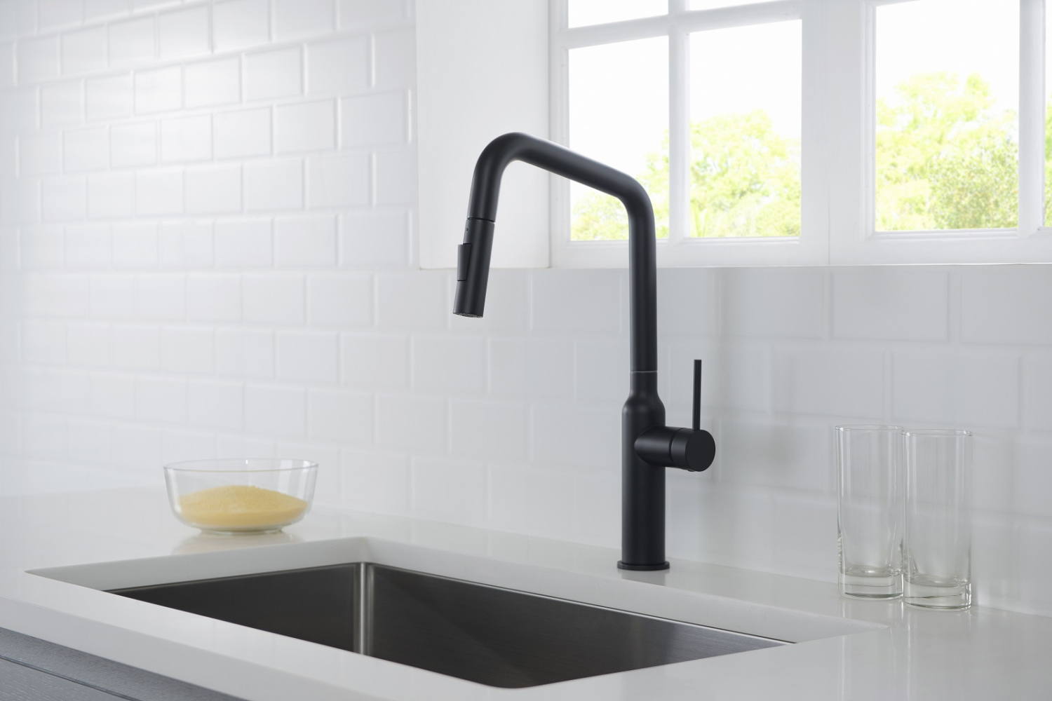 Timo Saona Смеситель для кухни однорычажный, цвет: черный матовый 2386/03FL