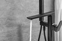 Allen Brau Infinity Смеситель для ванны с душем, цвет: черный матовый 5.21009-31