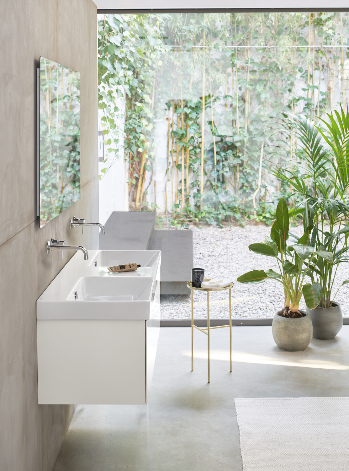 Catalano Comfort Раковина подвесная 125x50x17h см, с переливом, покр. Cataglaze, цвет: белый глянц. 0121270001