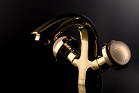 Boheme Satine Смеситель для раковины без донного клапана, длина излива 11,6 см, цвет: gold 291-ST