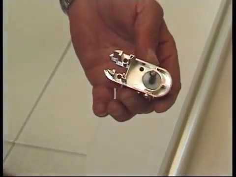 Ravak Chrome Дверь для душевого уголка CRV2 стекло 90x195h см, цвет: белый 1QV70100Z1