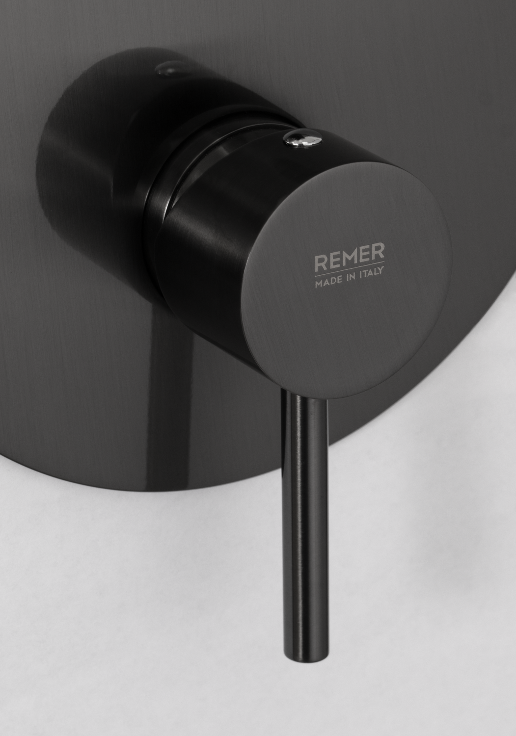 Remer X Style Смеситель для ванны встраиваемый, 2 потребителя, цвет: cromo nero spazzolato X09KBCFP