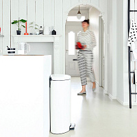 Brabantia FlatBack+ Мусорное ведро с педалью, нержавеющая сталь на 40л, цвет: белый 485244