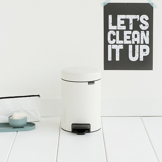 Brabantia NewIcon Мусорное ведро с педалью, нержавеющая сталь на 3л, цвет: белый 112126