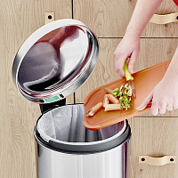 Brabantia NewIcon Мусорное ведро с педалью, нержавеющая сталь на 30л, цвет: стальной матовый 111822