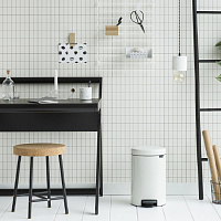 Brabantia NewIcon Мусорное ведро с педалью, нержавеющая сталь на 12л, цвет: белый 113864