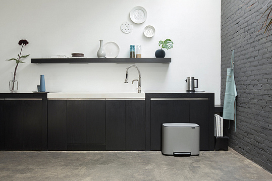 Brabantia Pedal Bin Bo Мусорное ведро с педалью, нержавеющая сталь на 34л, цвет: минерально-серый 121562