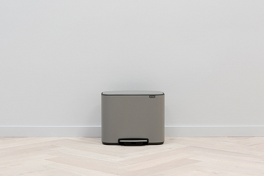 Brabantia Pedal Bin Bo Мусорное ведро с педалью, нержавеющая сталь на 34л, цвет: минерально-серый 121562