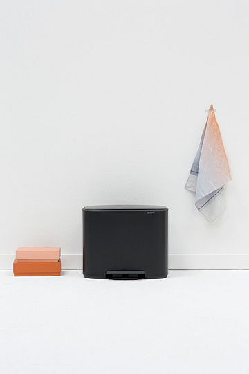 Brabantia Pedal Bin Bo Мусорное ведро с педалью, нержавеющая сталь на 34л, цвет: черный матовый 121227