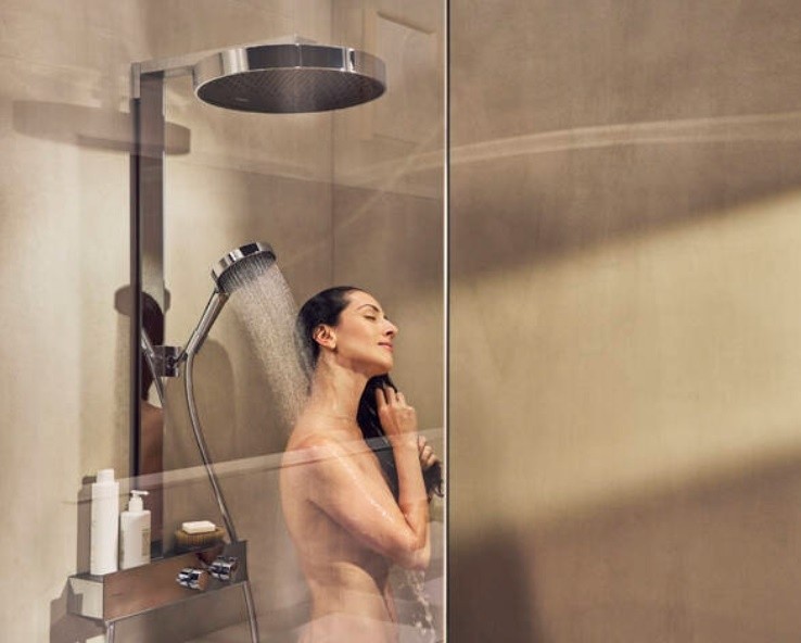 Hansgrohe Rainfinity Душевая стойка с термостат. смесит., верхним и ручным душем, шланг, цвет: хром 26853000