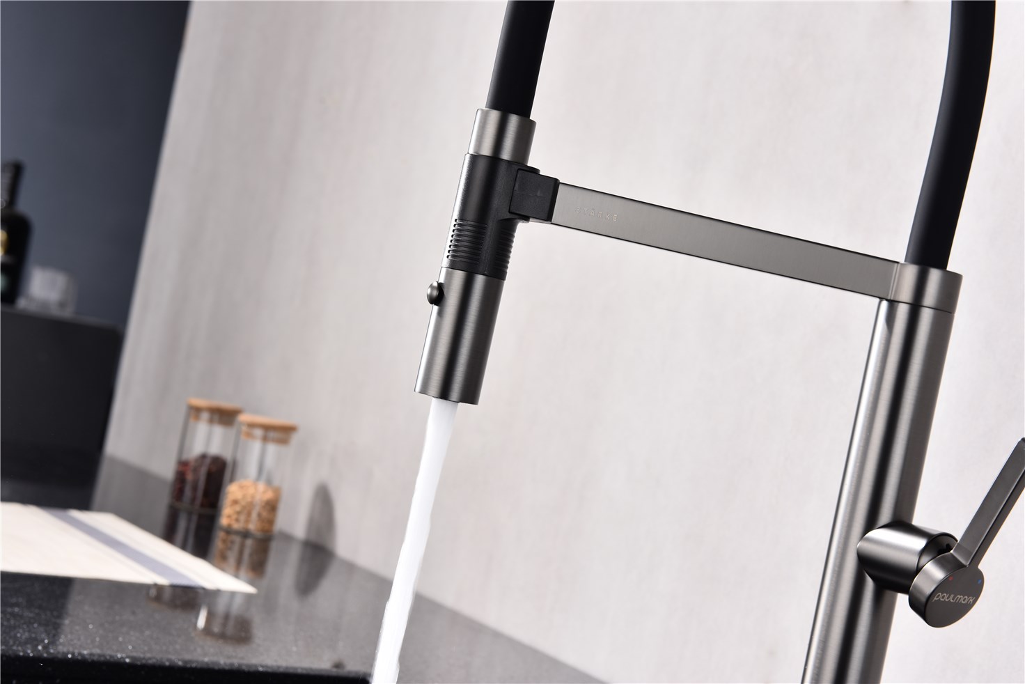 Paulmark Leader Смеситель для кухни с гибким изливом, цвет: вороненая сталь Le214101-GM