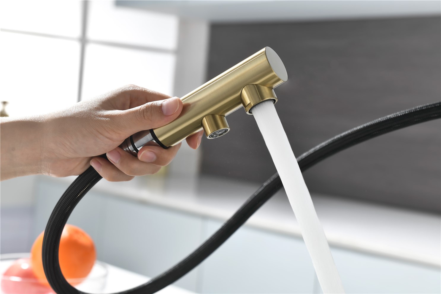 Paulmark Serpentine Смеситель для кухни с выдв. изливом и возм. подкл. фильтра, цвет: светлое золото Se213222-LG