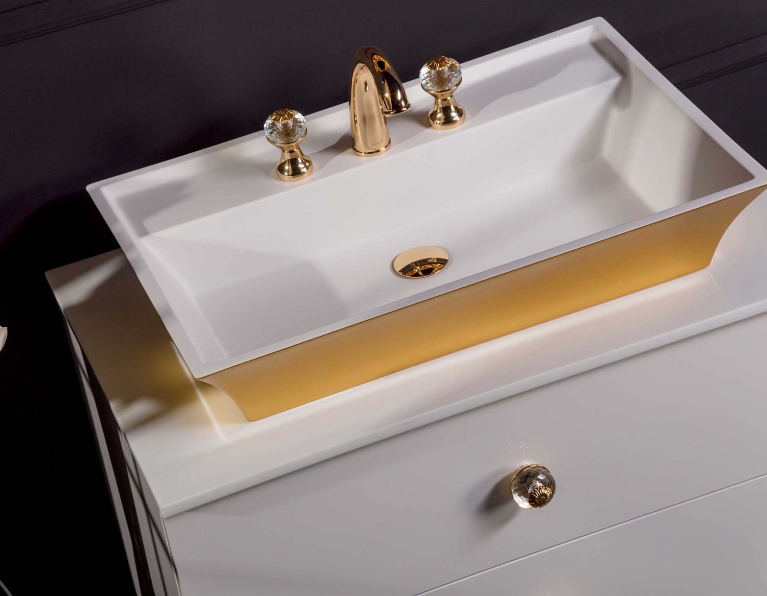 Armadi Art NeoArt Раковина чаша 67x45x13h см, без перелива, отверстие под смеситель, цвет: gold 803
